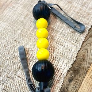 🟡EUC - SKLZ MASSAGE ROLLER - YELLOW & BLACK🟡